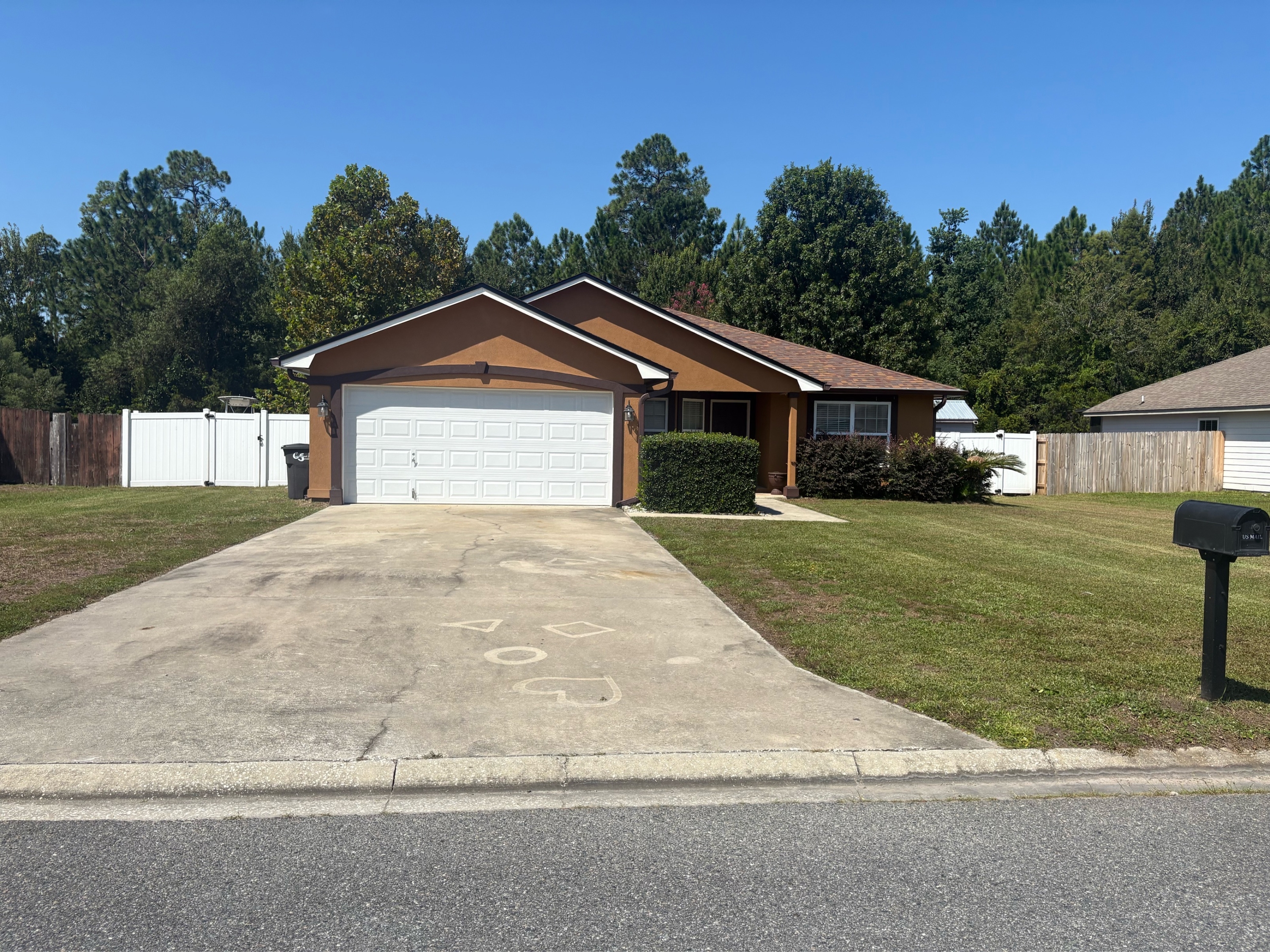 603 Victorias Circle